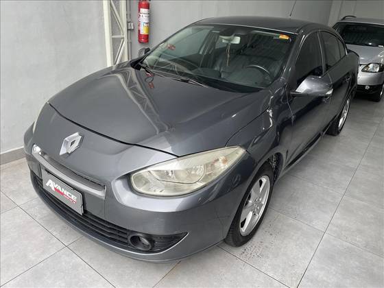RENAULT FLUENCE 2.0 DYNAMIQUE 16V FLEX 4P AUTOMÁTICO RENAULT FLUENCE 2.0 DYNAMIQUE 16V FLEX 4P AUTOMÁTICO